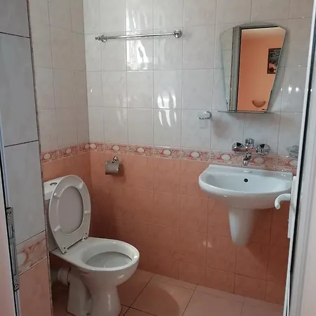 Konukevi Milchevi *